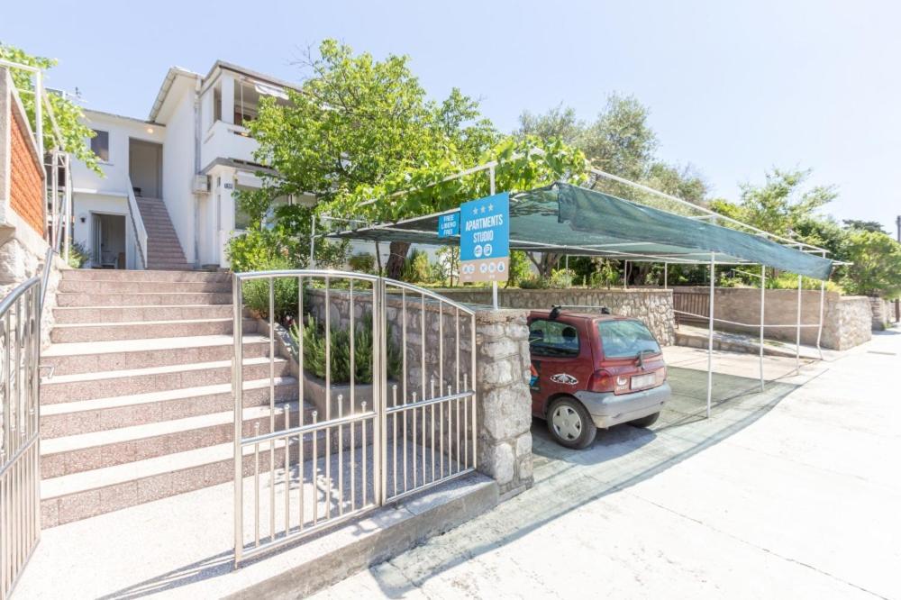 Apartments Meri Baska  Exterior photo