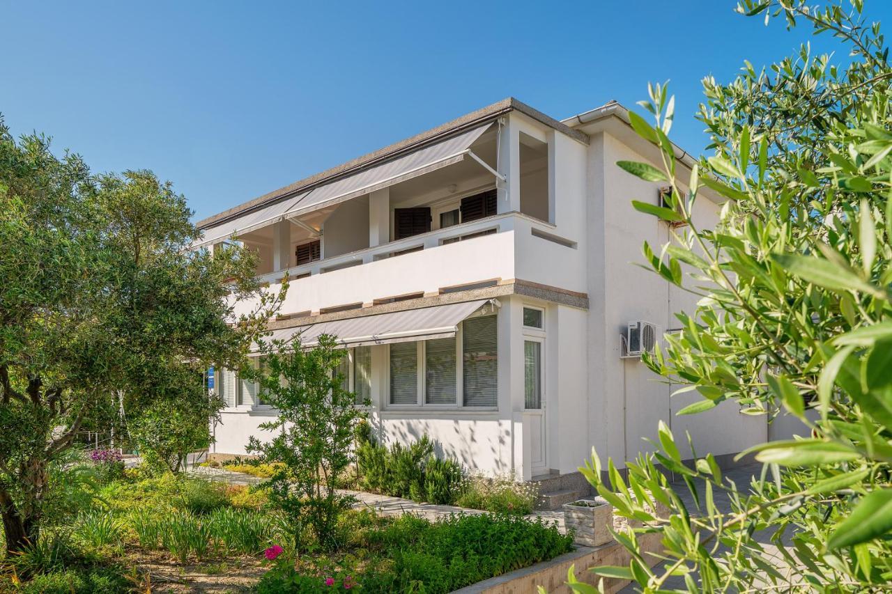 Apartments Meri Baska  Exterior photo